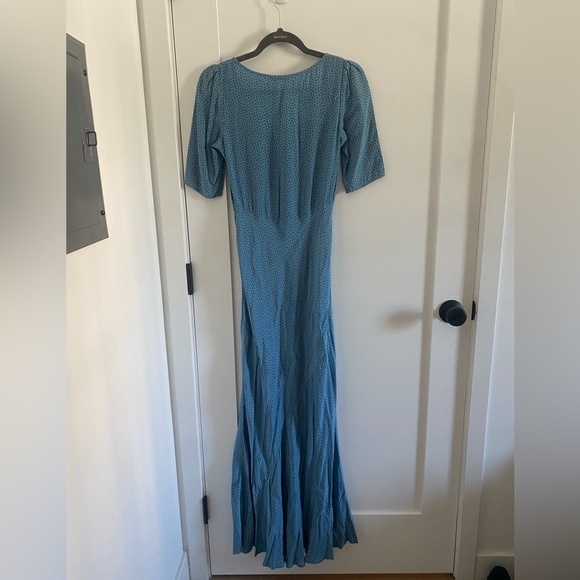 Scoop Neck Blue Ditzy Print Lily Ashwell Maxi Dress - Picture 2 of 5